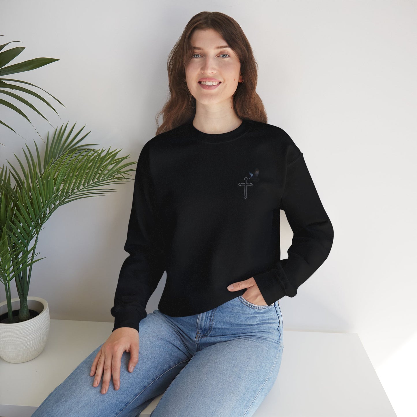 God’s Grace: Cross & Ravens Women's Sweatshirt