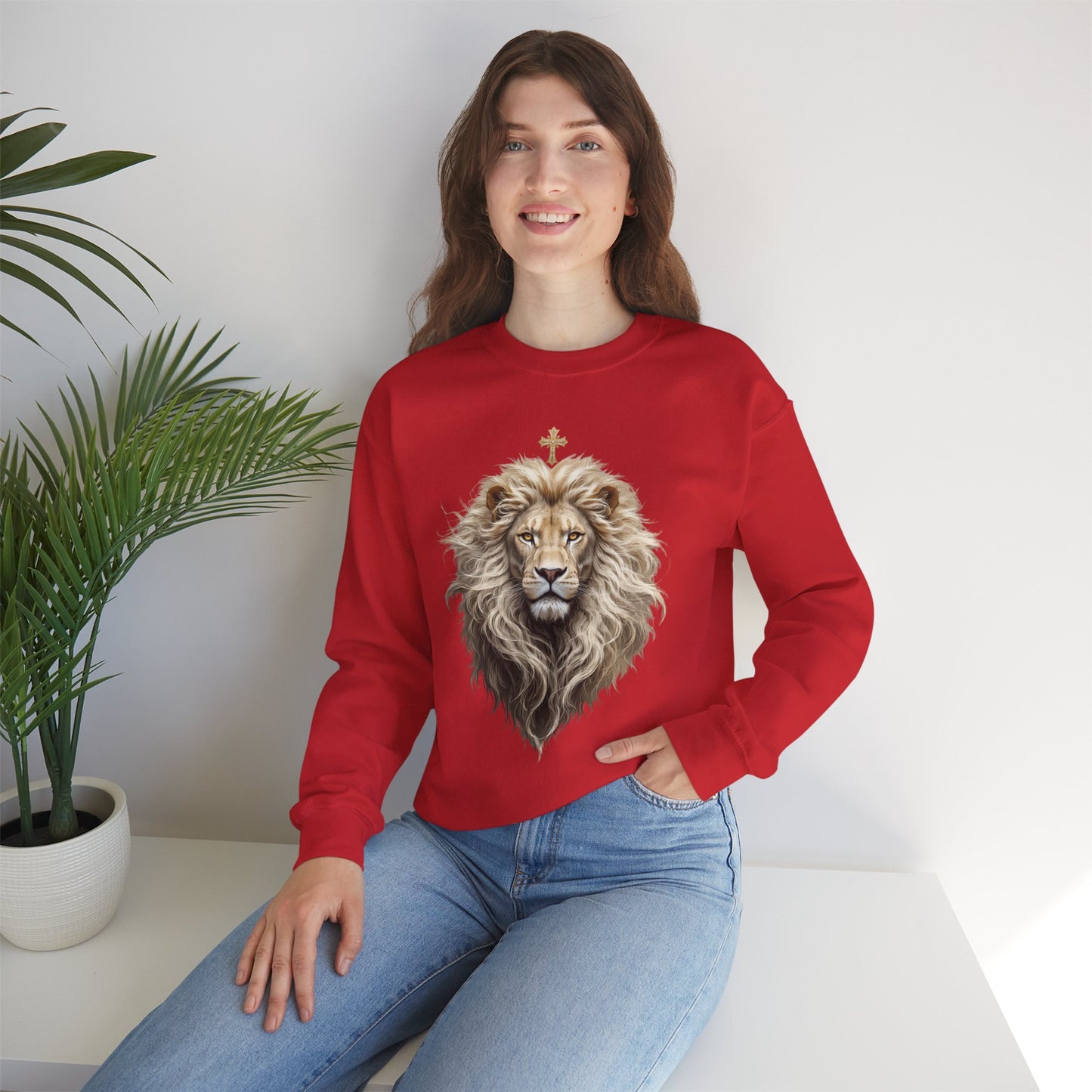 Christ is King (Lion of Judah) - Women's Christian Sweatshirt
