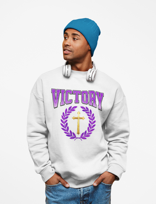 Victory in Christ Men’s Sweater – Crowned in Faith