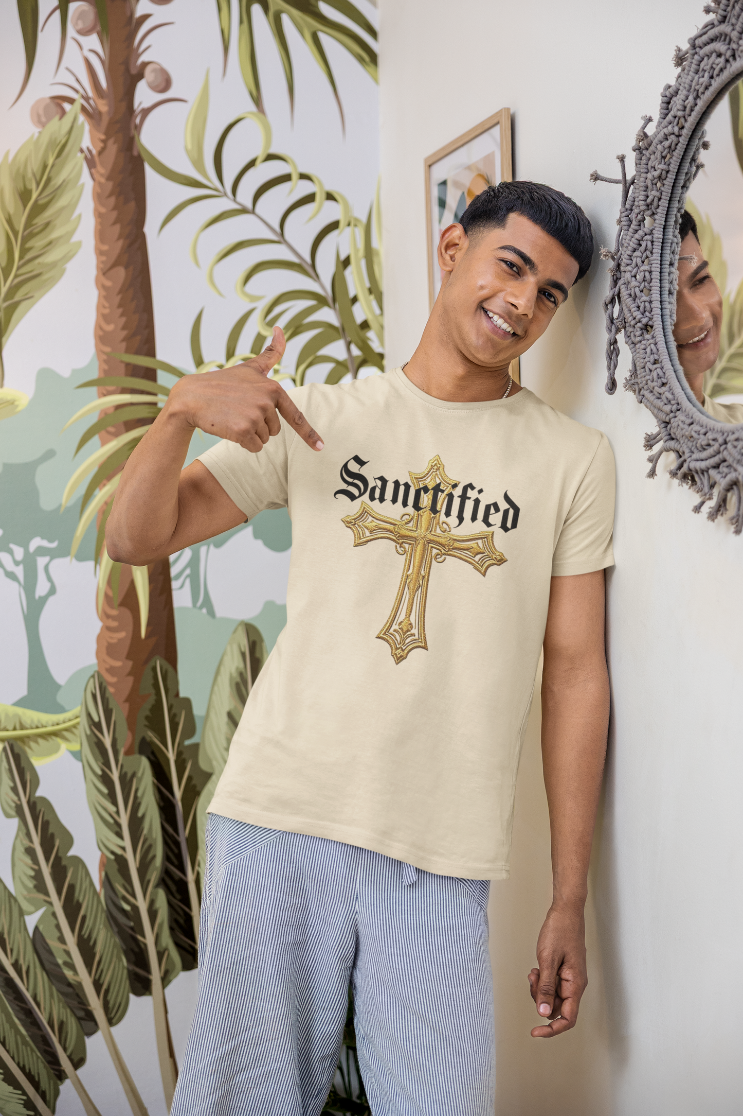 Sanctified Men's Gothic Cross T-Shirt – Faith in Bold Elegance