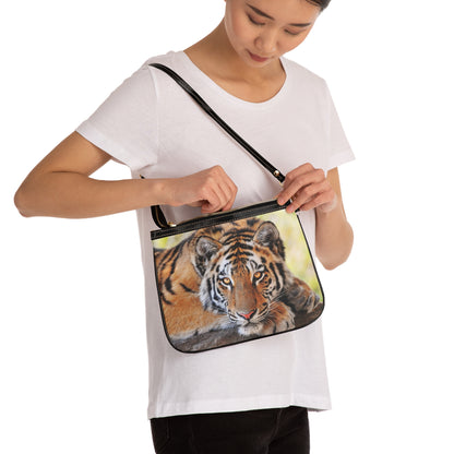 Solitary Strength Shoulder Purse