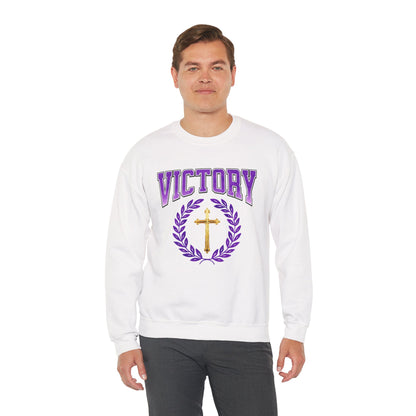 Victory in Christ Men’s Sweater – Crowned in Faith
