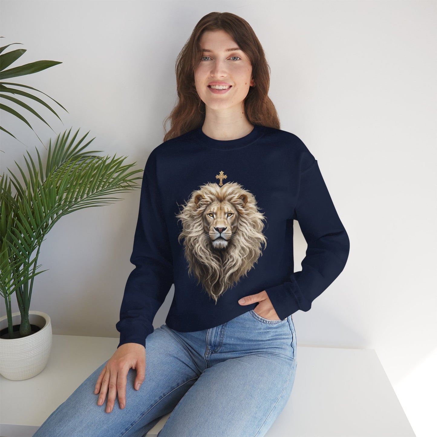 Christ is King (Lion of Judah) - Women's Christian Sweatshirt
