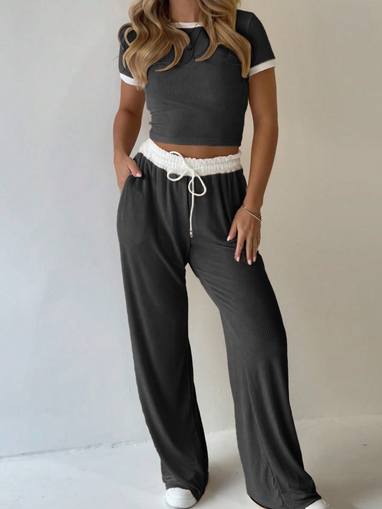 Justified Ease Walk Steady Set