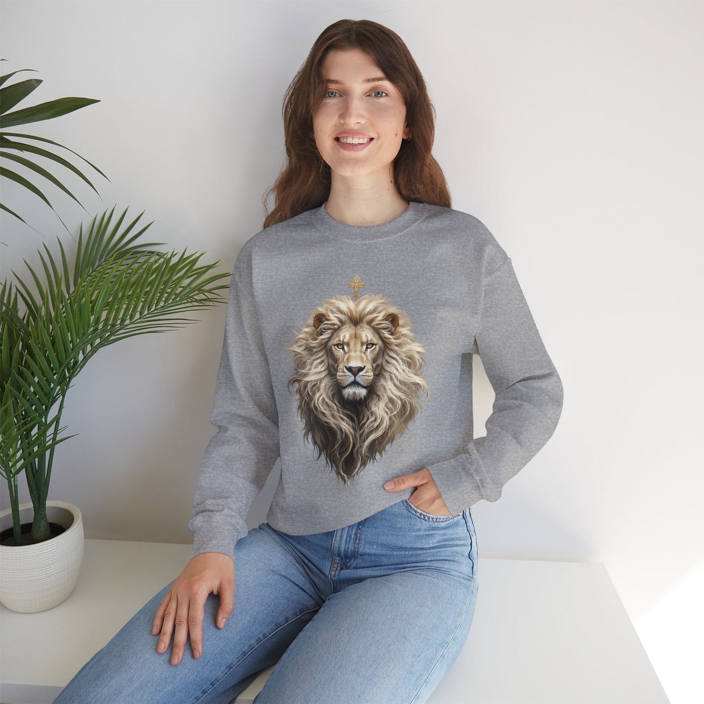 Christ is King (Lion of Judah) - Women's Christian Sweatshirt